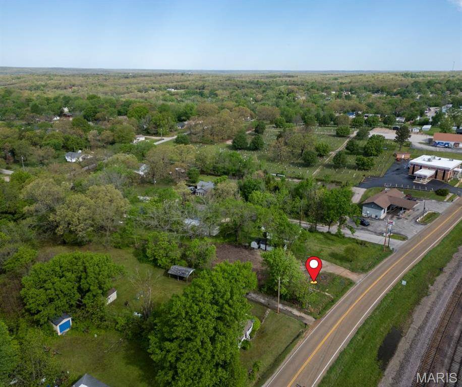 302 S Commercial ST, Crocker, MO 65452