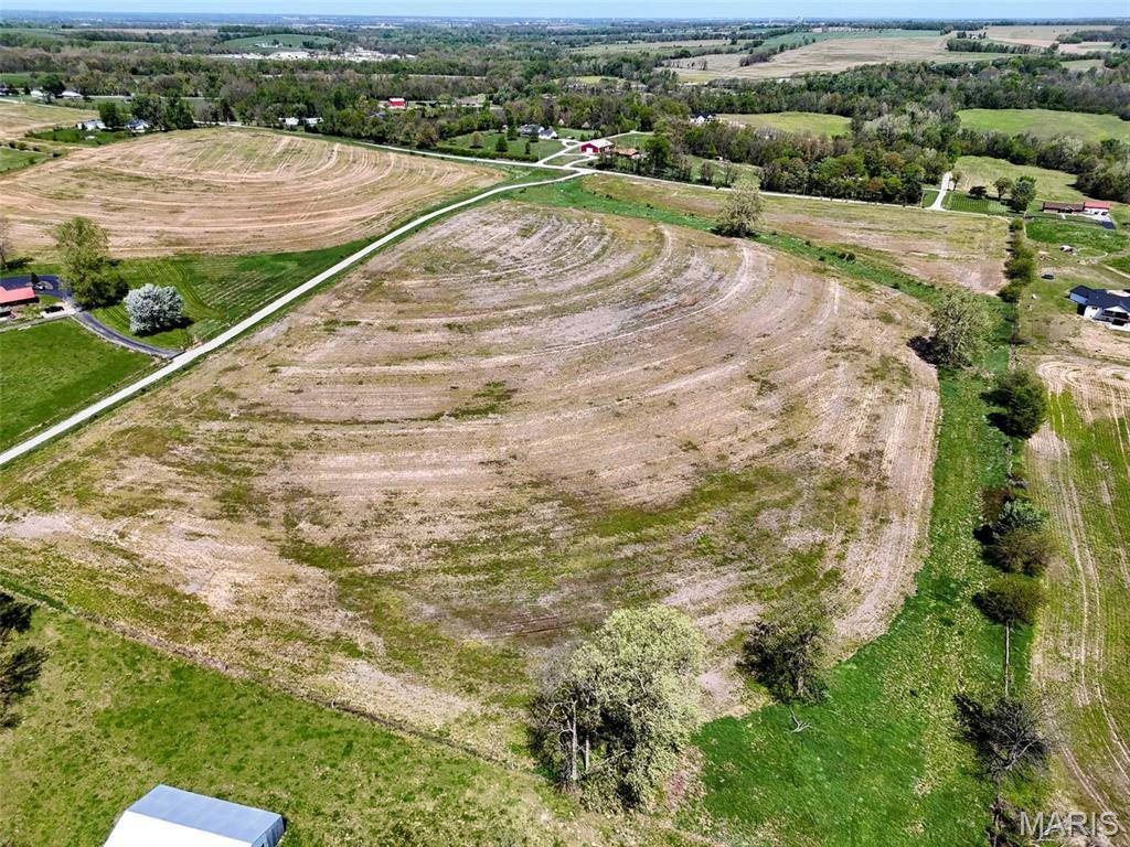 418 County Road 418, Hannibal, MO 63401