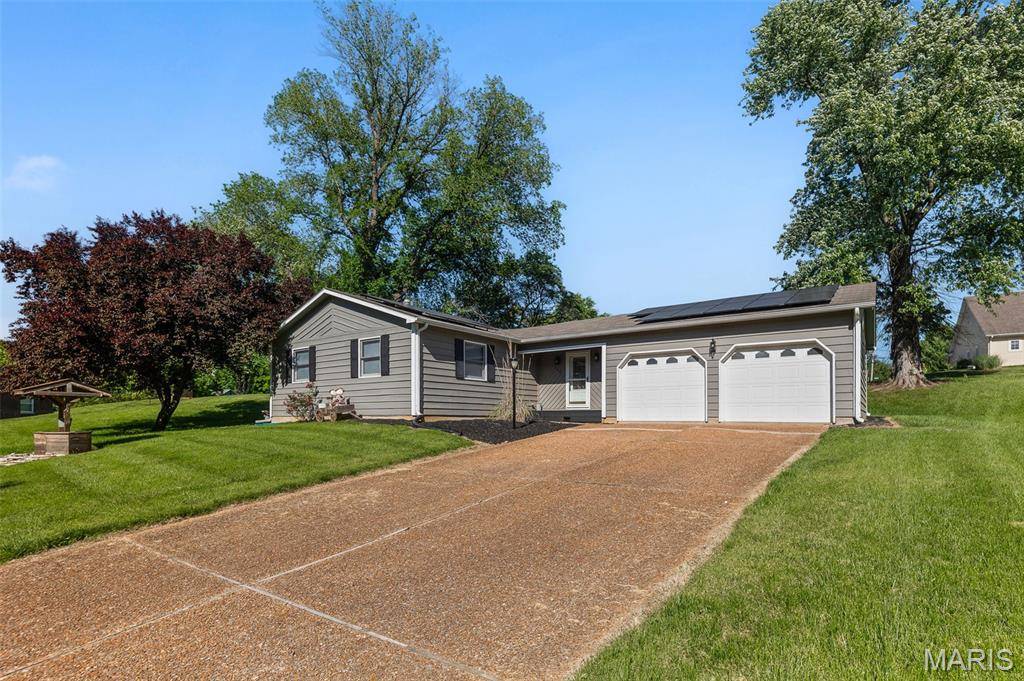 204 Coral DR, Collinsville, IL 62234