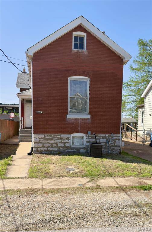 739 Regina AVE, St Louis, MO 63125