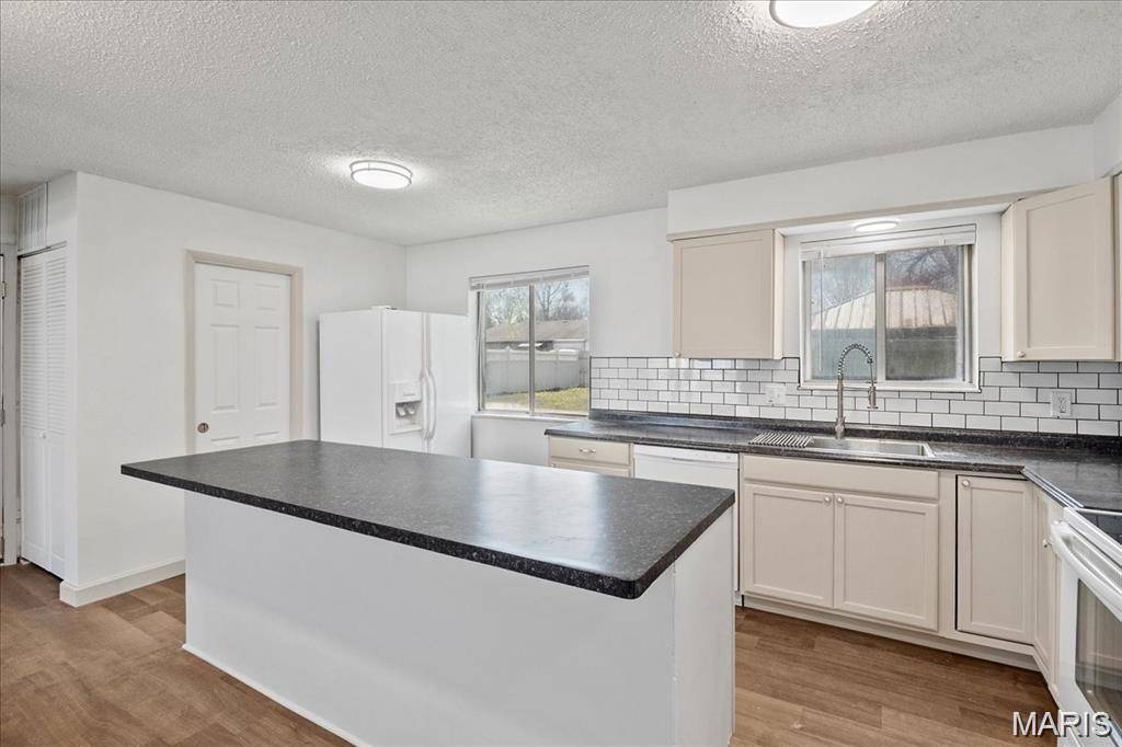 807 Estate DR, O'fallon, IL 62269