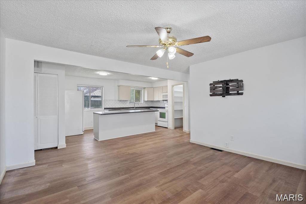 807 Estate DR, O'fallon, IL 62269