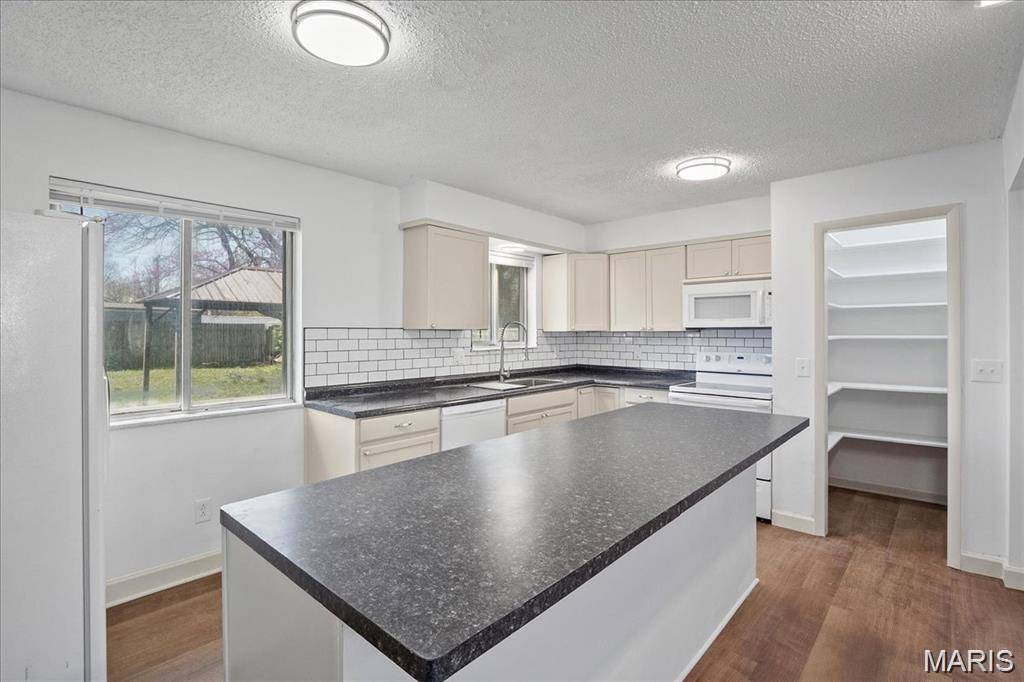 807 Estate DR, O'fallon, IL 62269