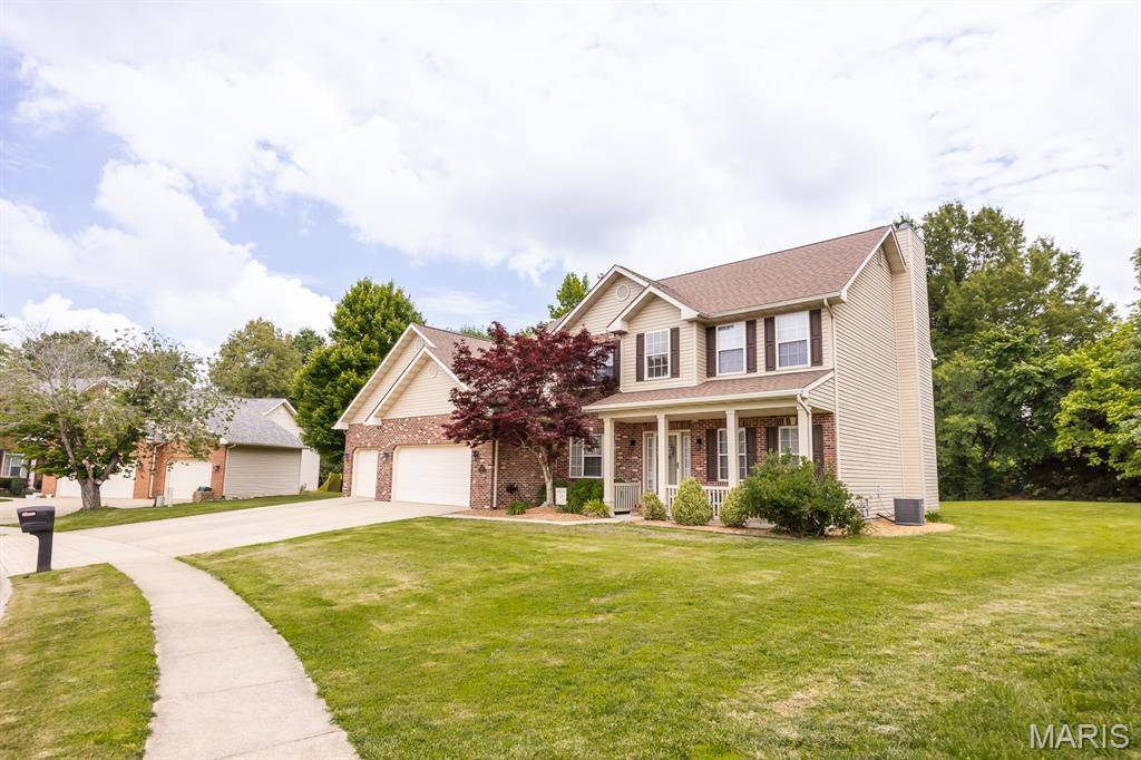 1120 Red Hawk Ridge LN, O'fallon, IL 62269