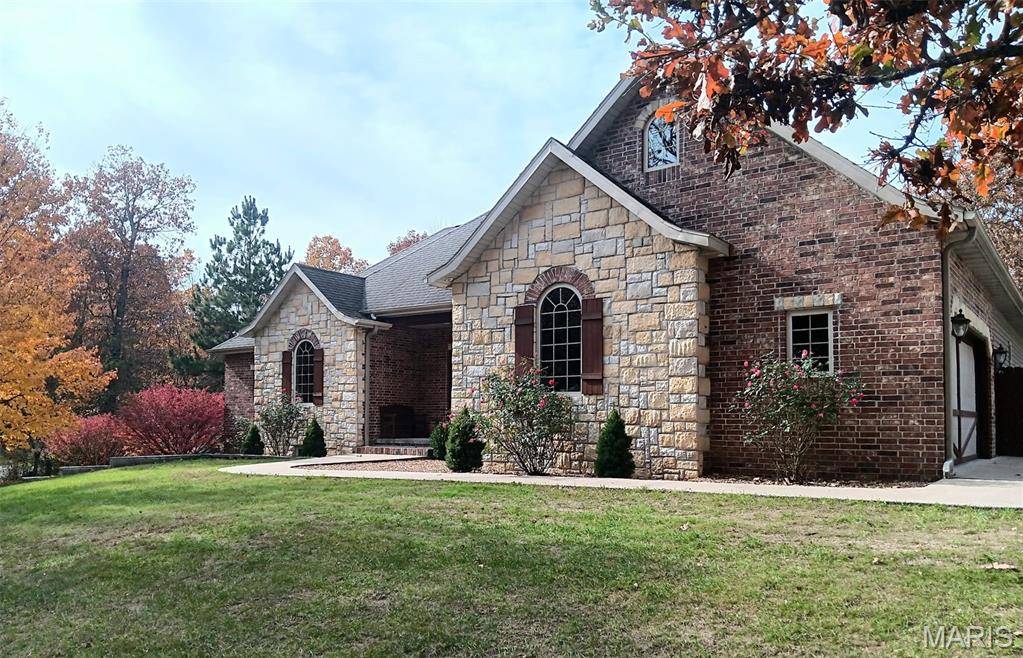 24473 B REMINGTON LN, Lebanon, MO 65536