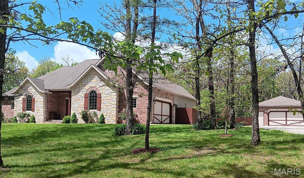 24473 B REMINGTON LN, Lebanon, MO 65536