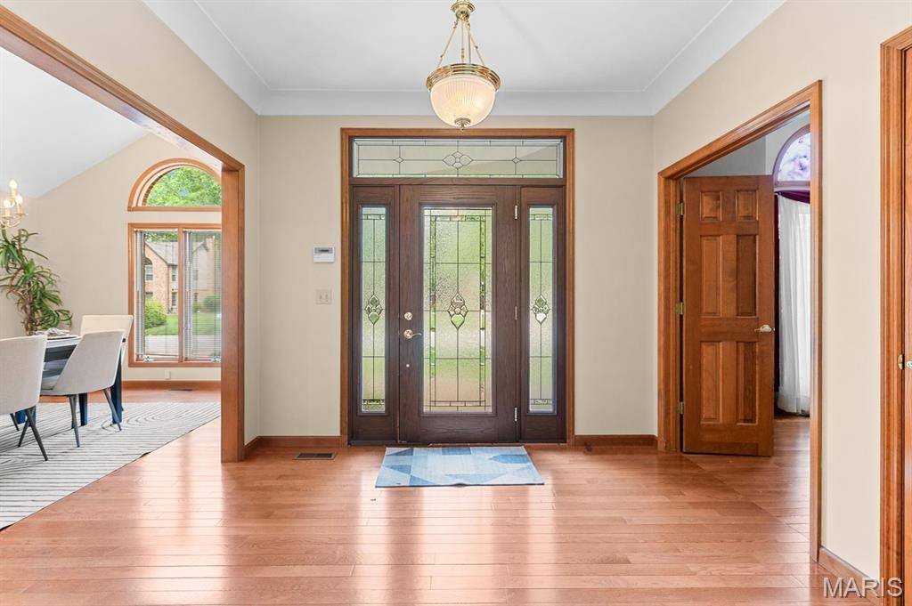1005 Timberlake DR, Edwardsville, IL 62025