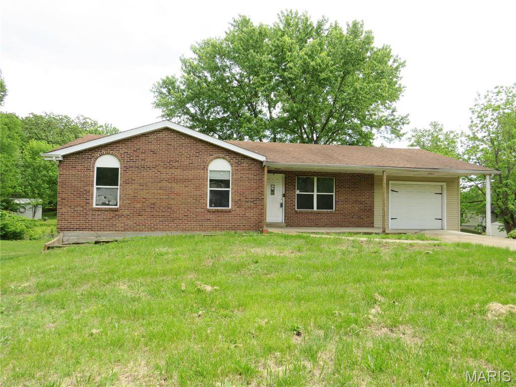 1140 Sycamore LN, St Clair, MO 63077
