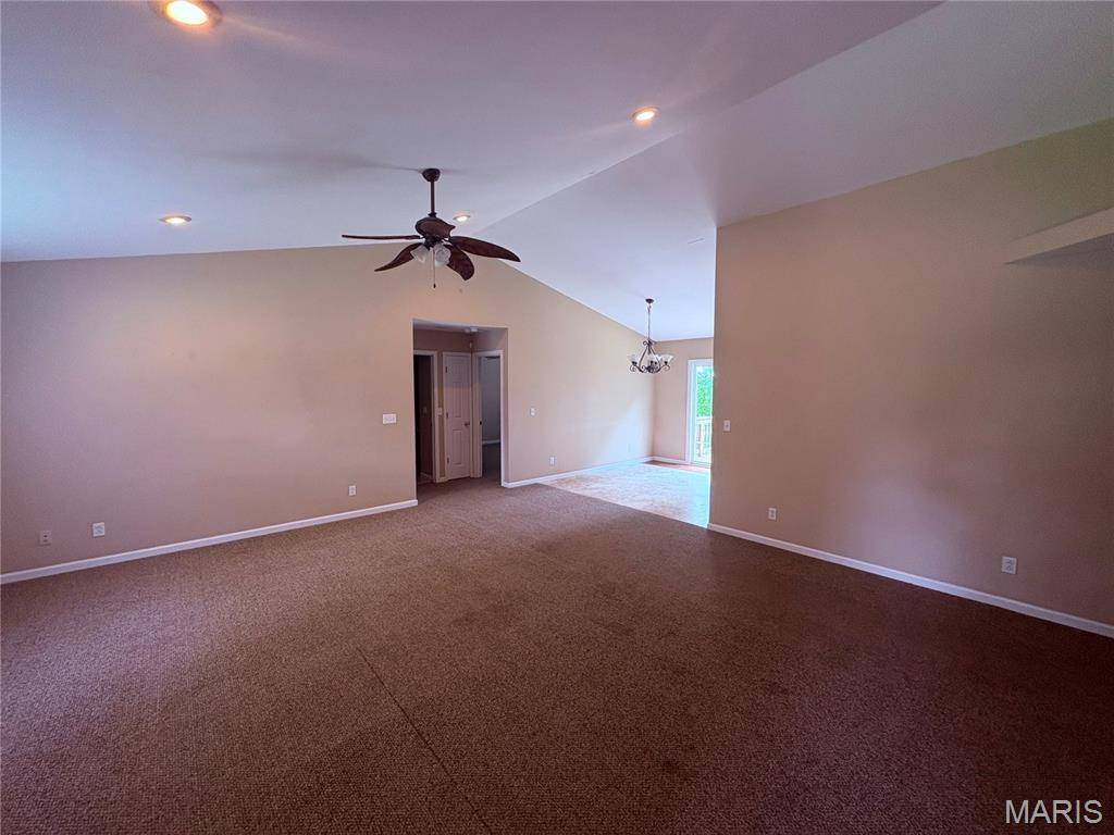 20901 Lacombe RD, Waynesville, MO 65583