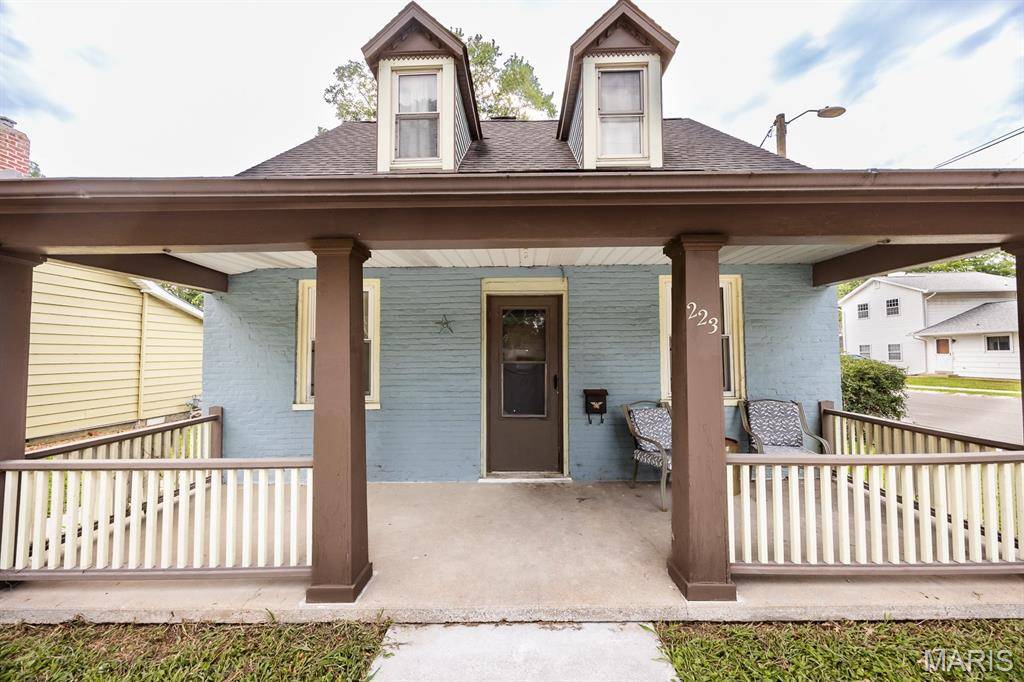 223 N Jefferson ST, Mascoutah, IL 62258