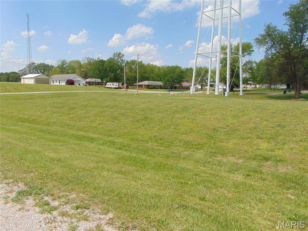 103 Meadow, Ava, IL 62907