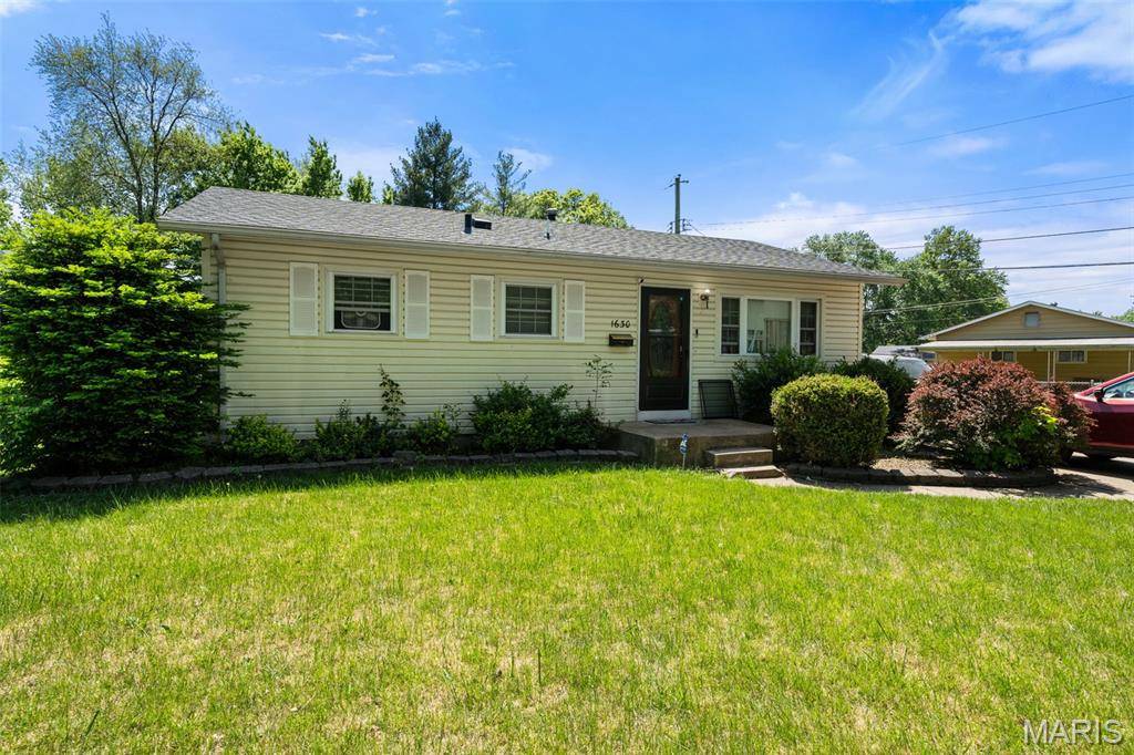 1630 Tyson DR, Florissant, MO 63031
