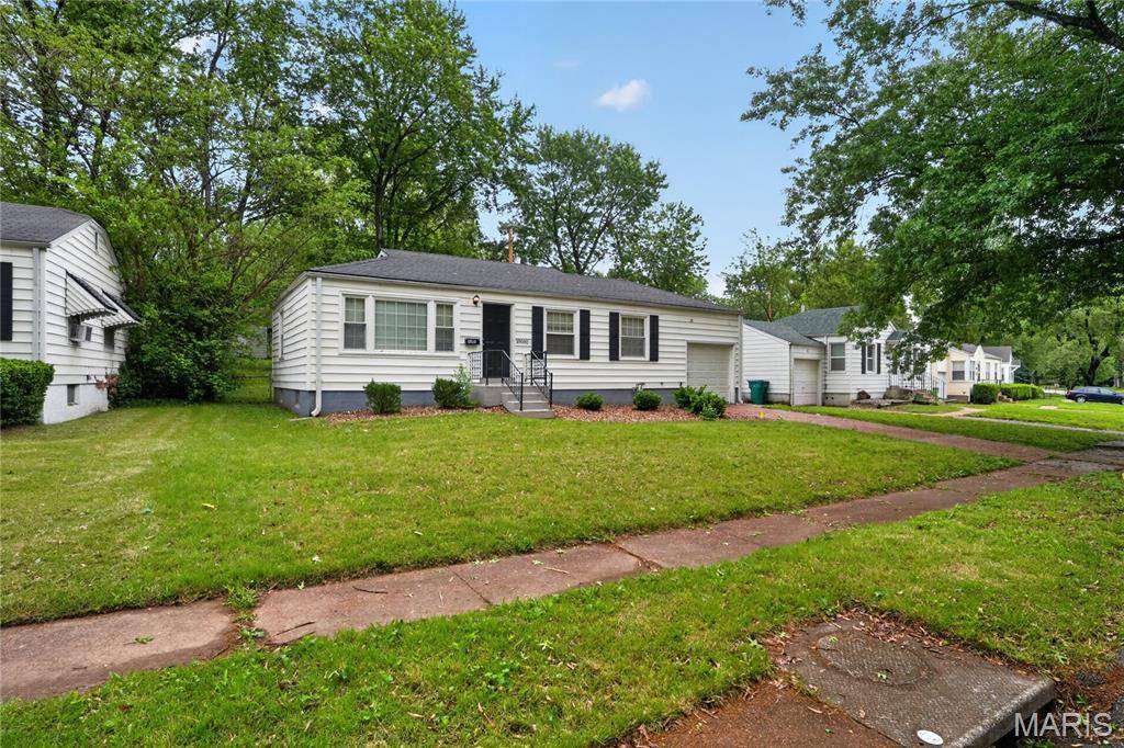 10080 Coburg Lands DR, St Louis, MO 63137
