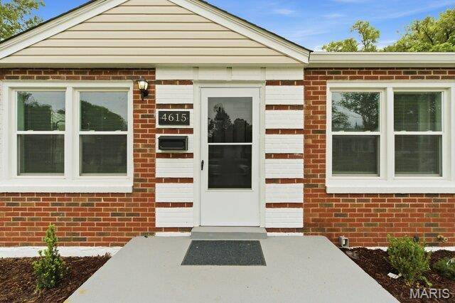 4615 Hatz ST, Northwoods, MO 63121