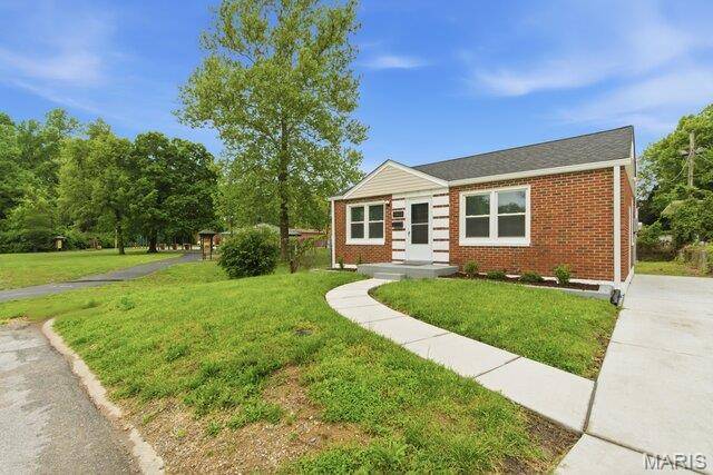 4615 Hatz ST, Northwoods, MO 63121