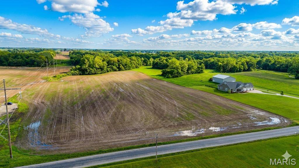 XX Bethalto RD, Bethalto, IL 62010