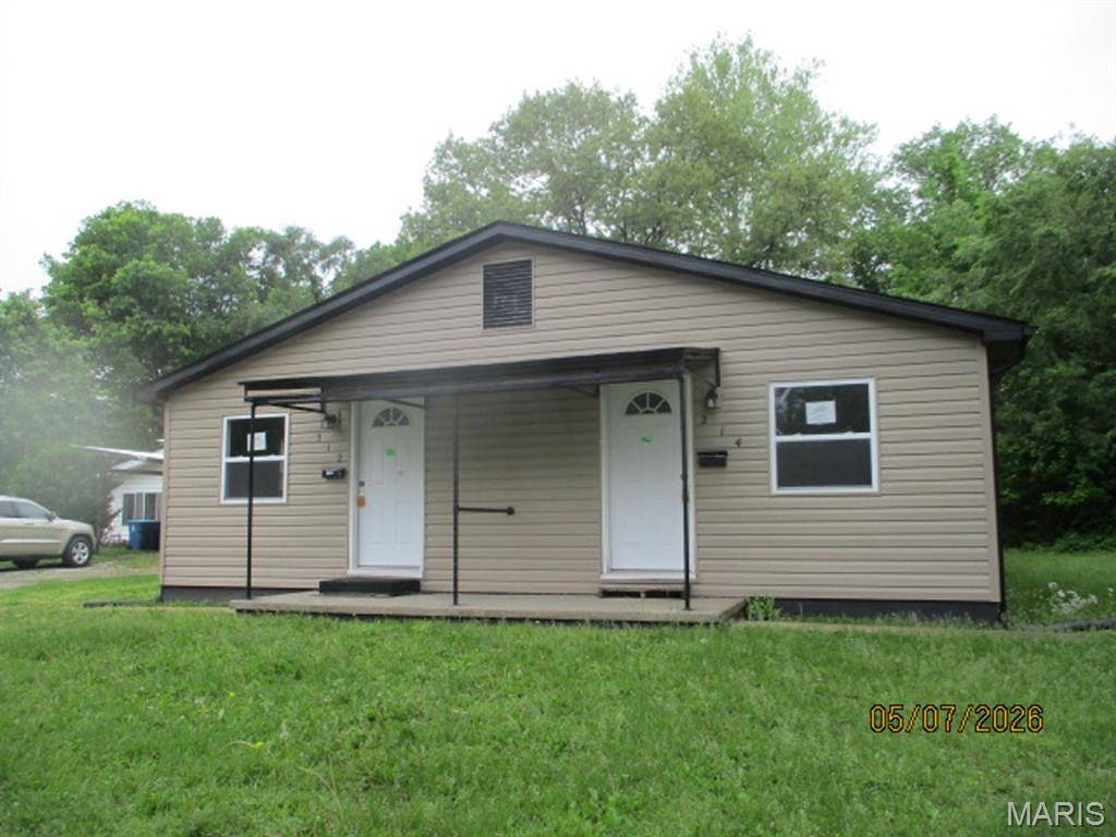 212 Clara ST, Belleville, IL 62226