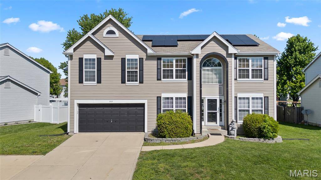 923 Holliday DR, Fairview Heights, IL 62208