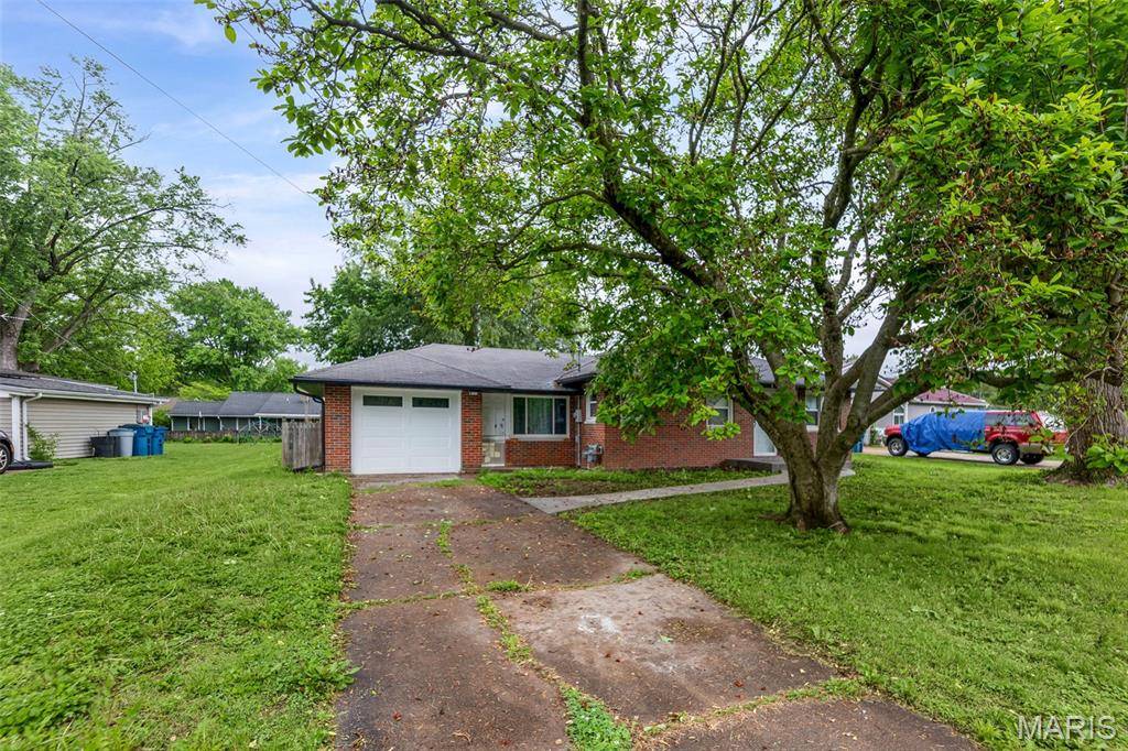 2417 Sylvan, Alton, IL 62010