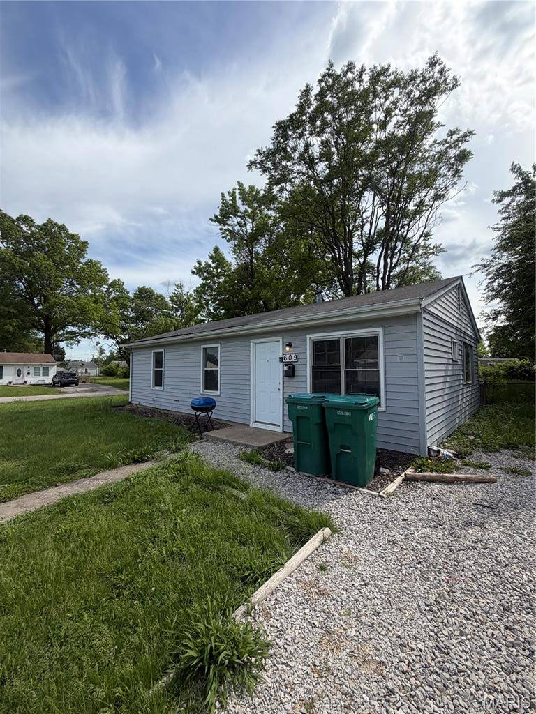 609 Saint Cecilia DR, Cahokia, IL 62206
