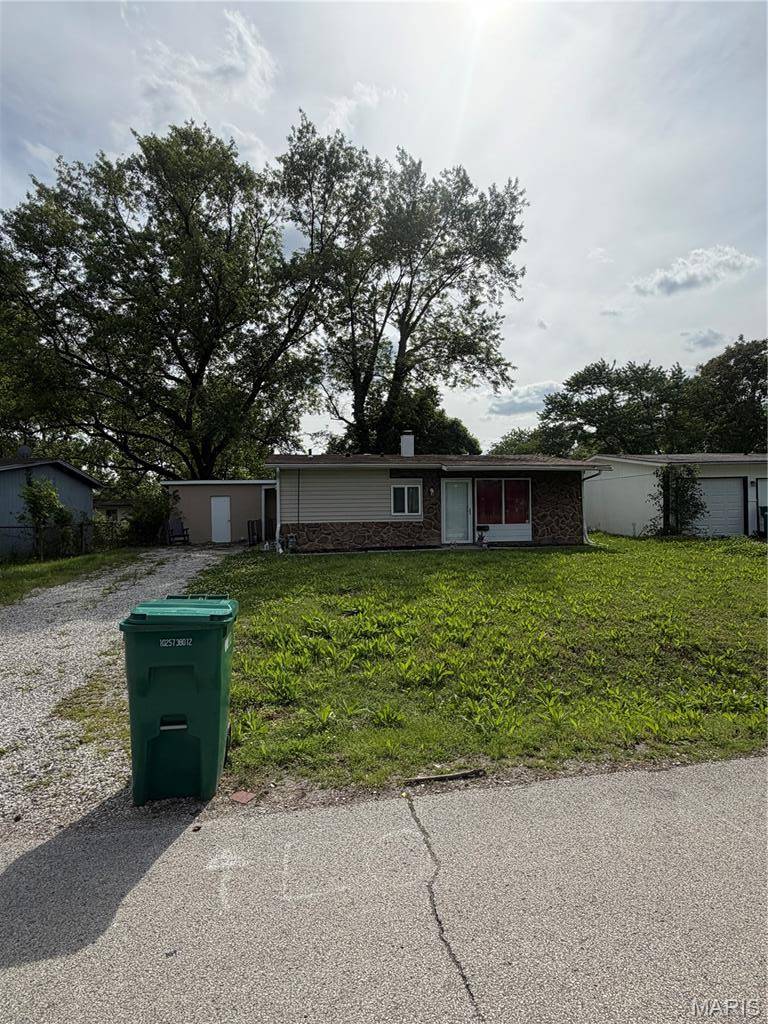 1116 Saint Helena DR, Cahokia, IL 62206