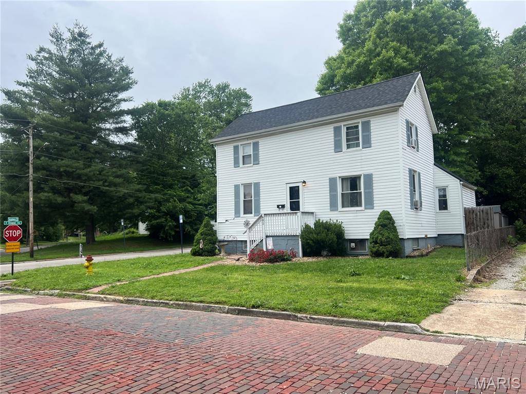 601 Sycamore ST, Belleville, IL 62220