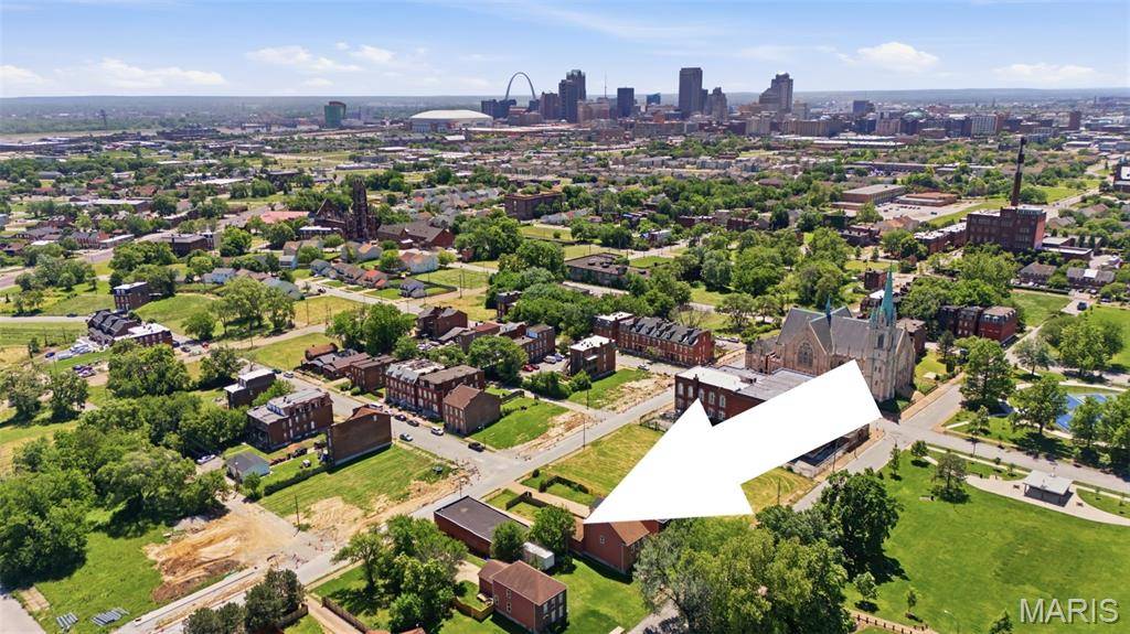 2605 N 20th ST, St Louis, MO 63106