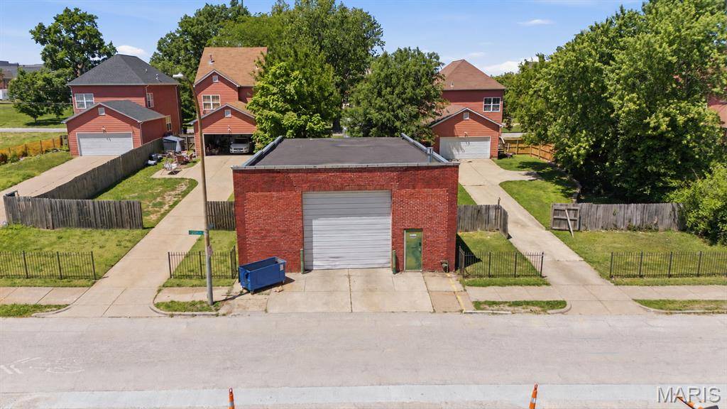 2605 N 20th ST, St Louis, MO 63106