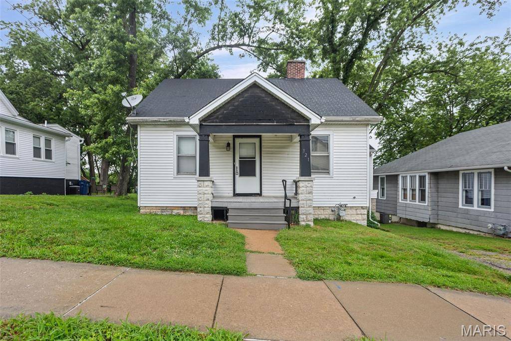 321 W Cleveland AVE, Belleville, IL 62220