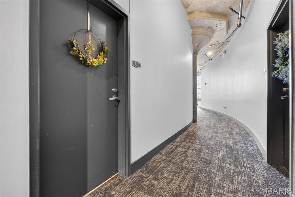 4100 Forest Park AVE #427, St Louis, MO 63108