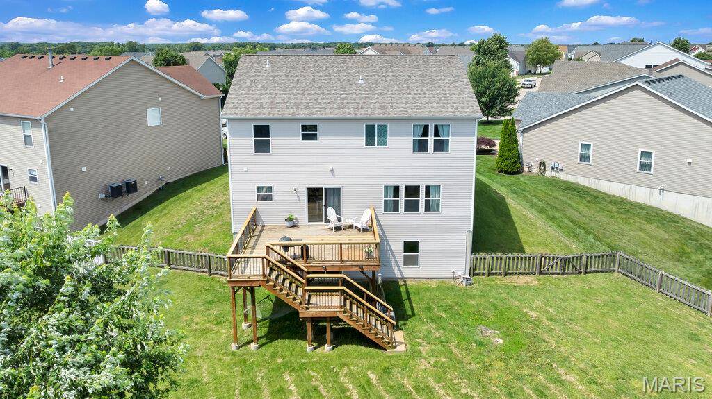 2023 Preston Woods Pkwy, Lake St Louis, MO 63367