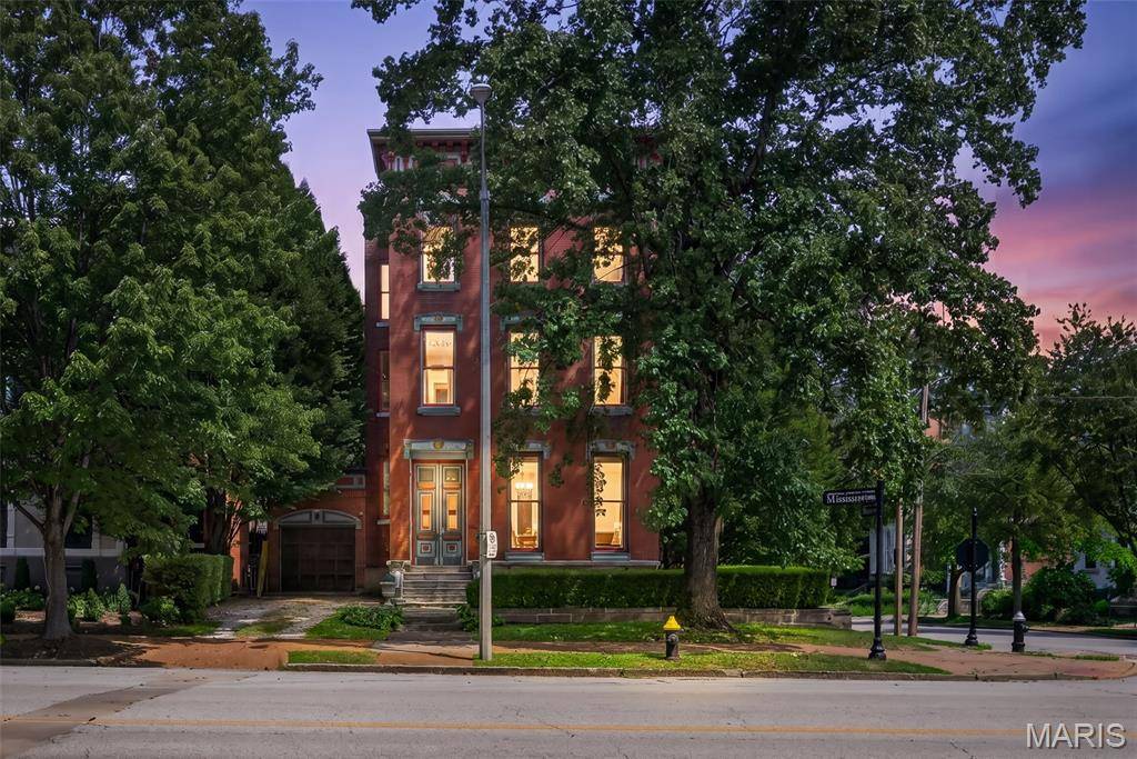 1554 Mississippi AVE, St Louis, MO 63104