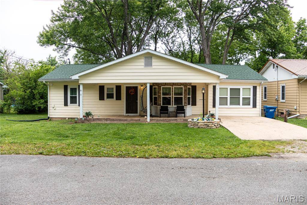 901 S Oak ST, Salem, MO 65560