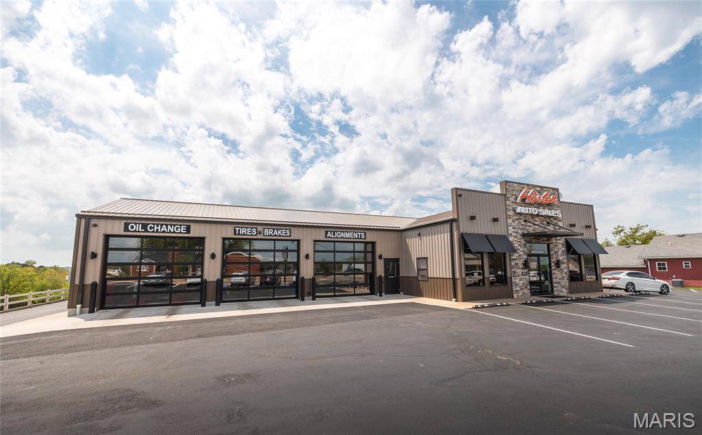 1008 E Main ST, Linn, MO 65051