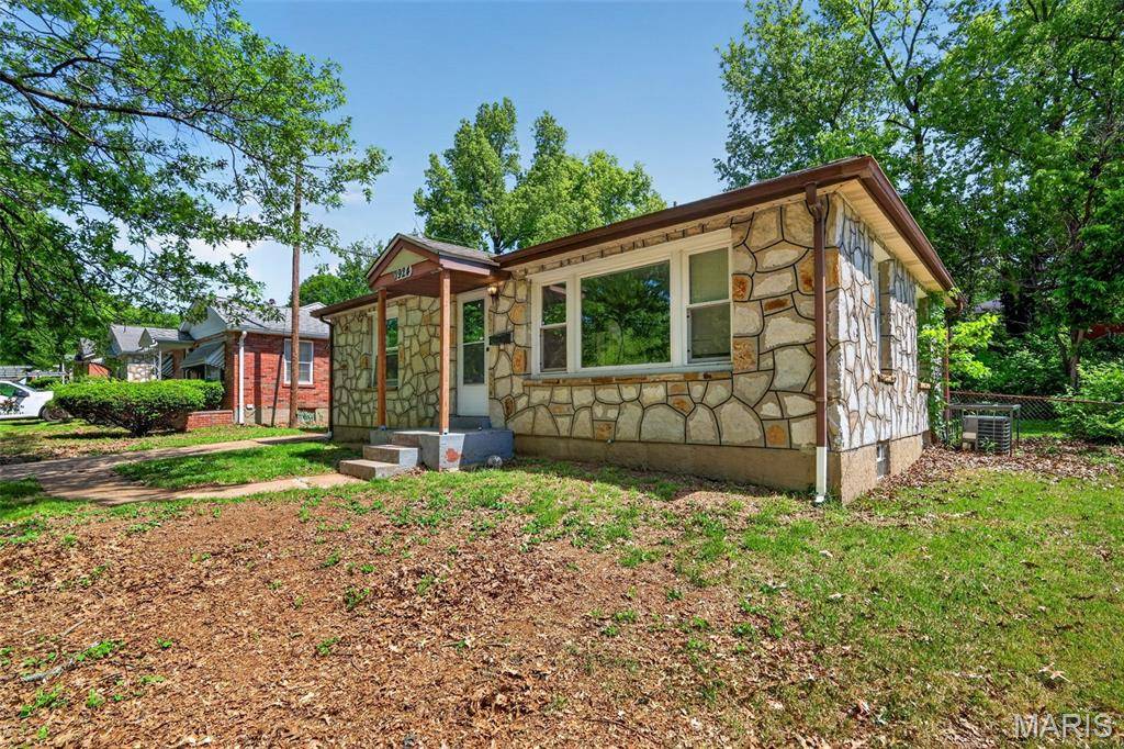 1924 Alert DR, St Louis, MO 63114