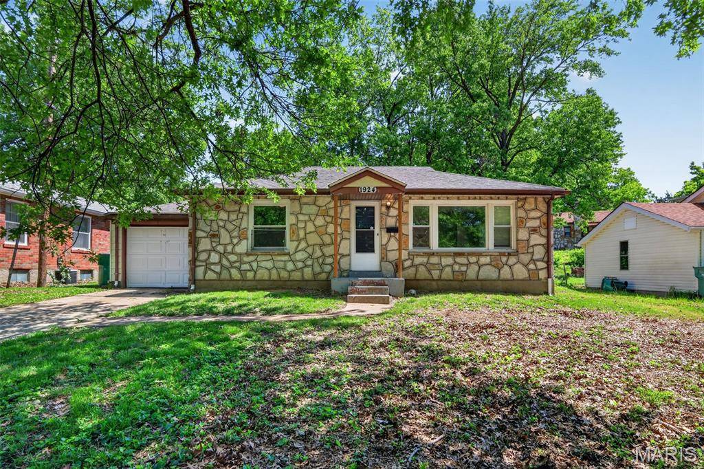1924 Alert DR, St Louis, MO 63114