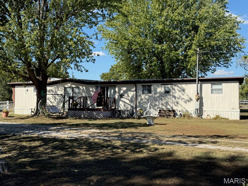 751 Torrens ST, Tilden, IL 62292