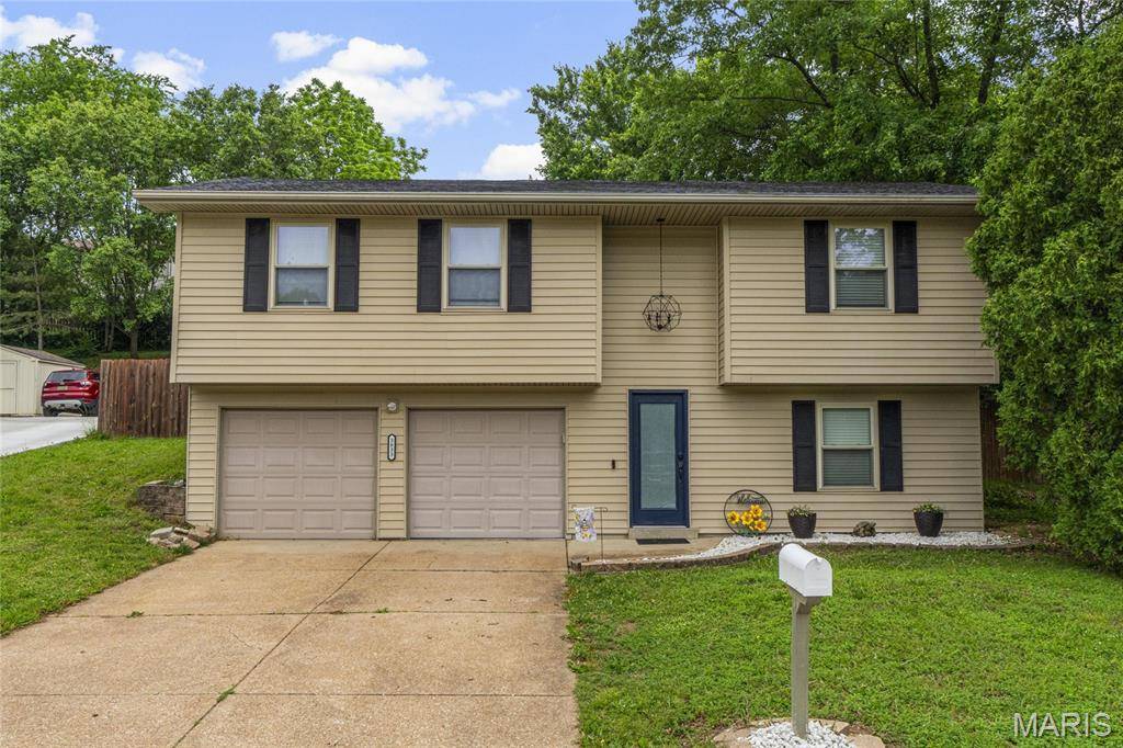 3833 Red Bud DR, Imperial, MO 63052