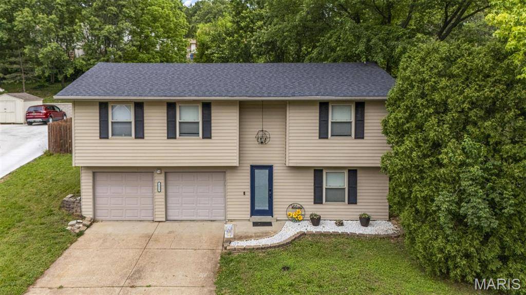 3833 Red Bud DR, Imperial, MO 63052