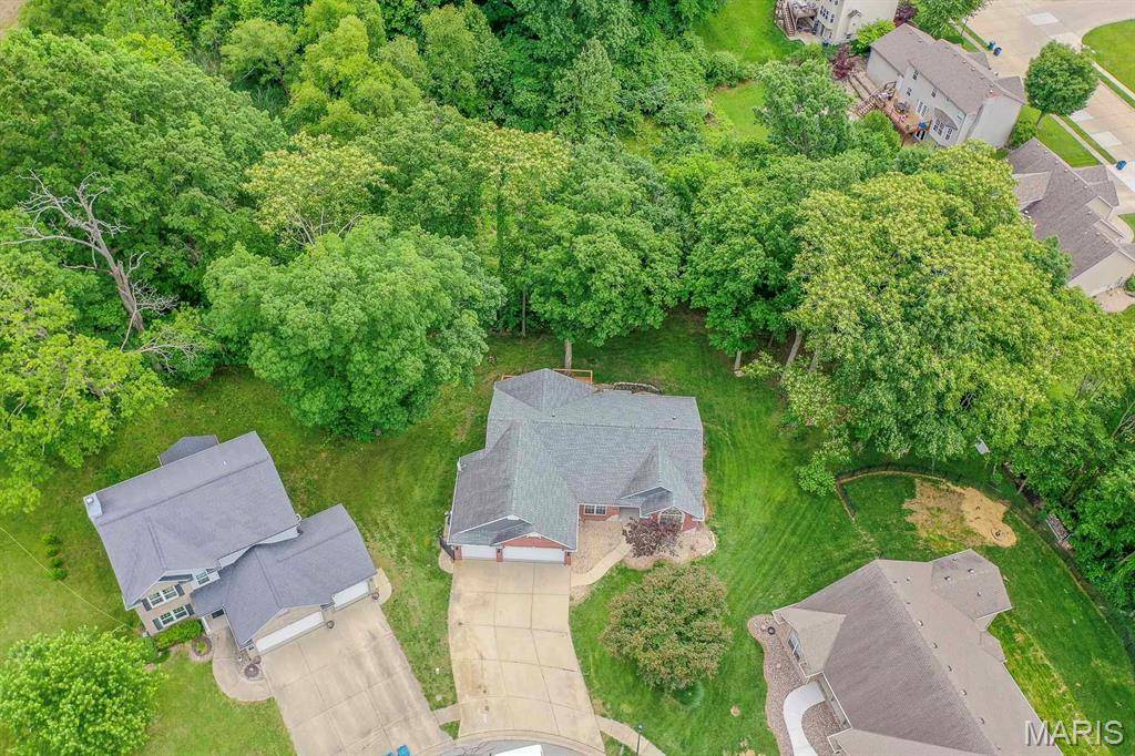 2452 Calico LN, Maryville, IL 62062