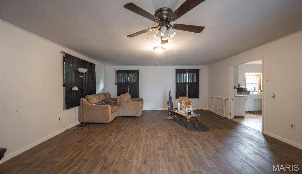 130 State Route T, Newburg, MO 65550