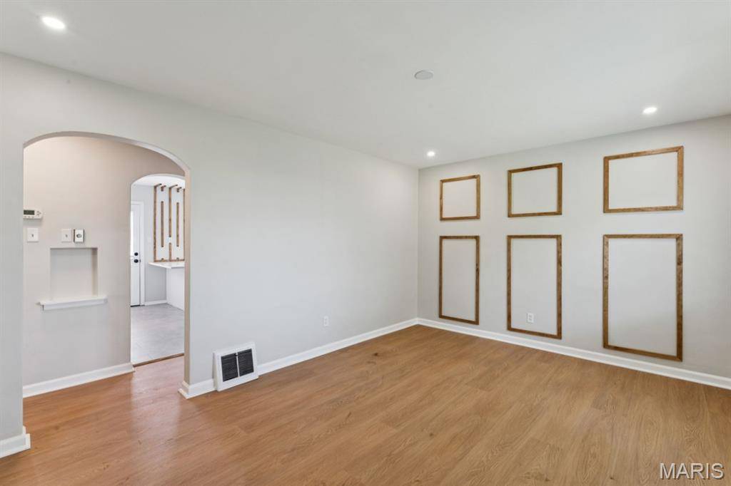 5248 Potomac ST, St Louis, MO 63139