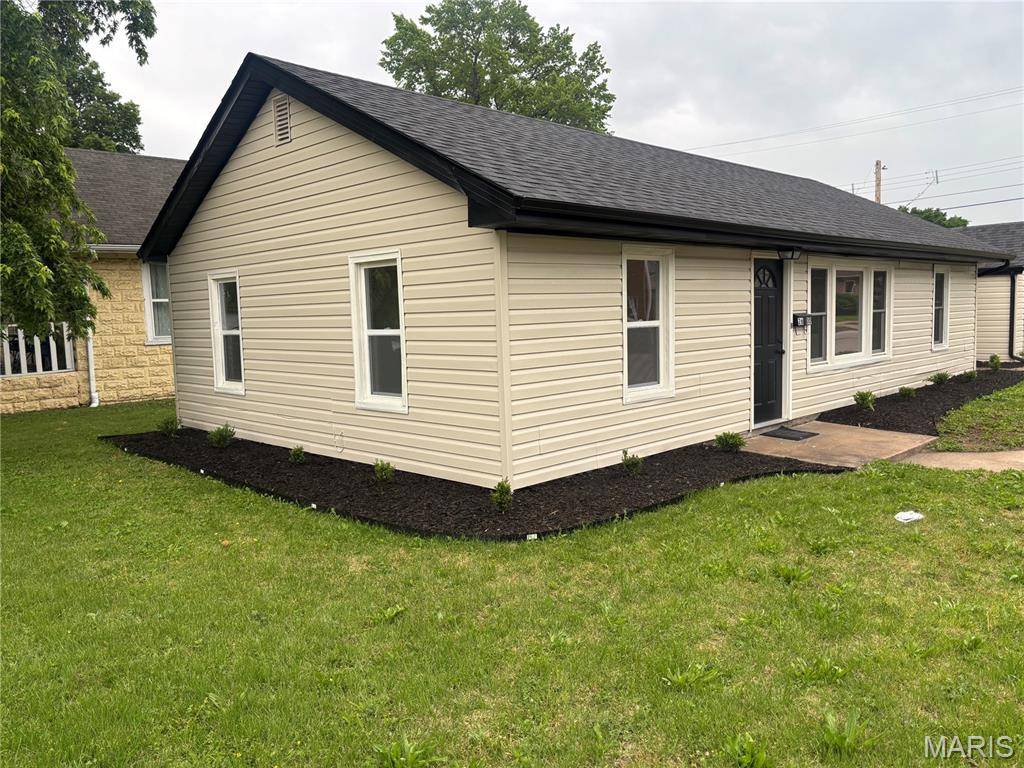 2600 E 25th ST, Granite City, IL 62040