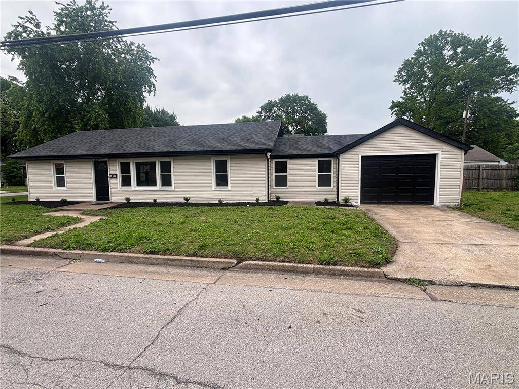 2600 E 25th ST, Granite City, IL 62040