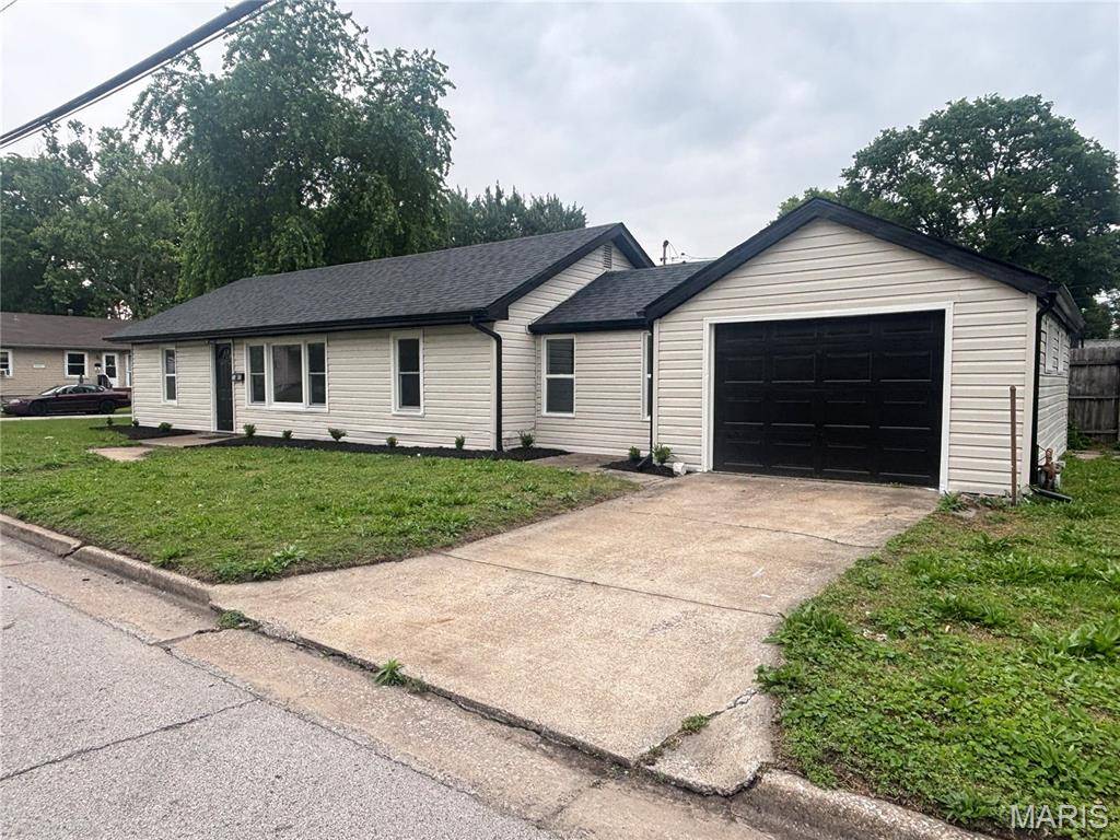 2600 E 25th ST, Granite City, IL 62040