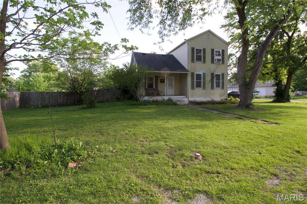 402 E Elm ST, Bunker Hill, IL 62014