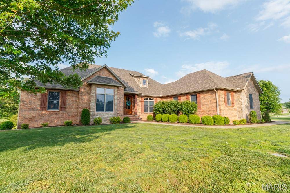 929 CASTLE ROCK AVE AVE, Lebanon, MO 65536