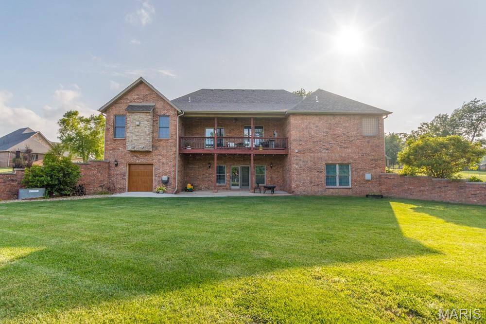 929 CASTLE ROCK AVE AVE, Lebanon, MO 65536