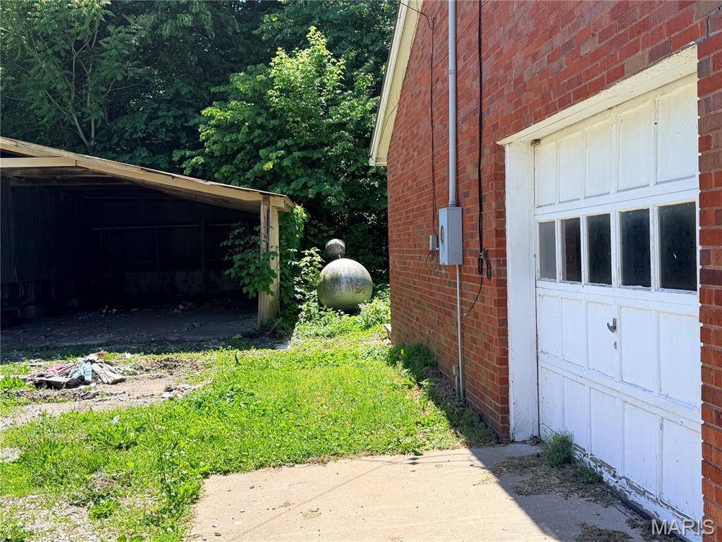 303 W Main Street, Hardin, IL 62047