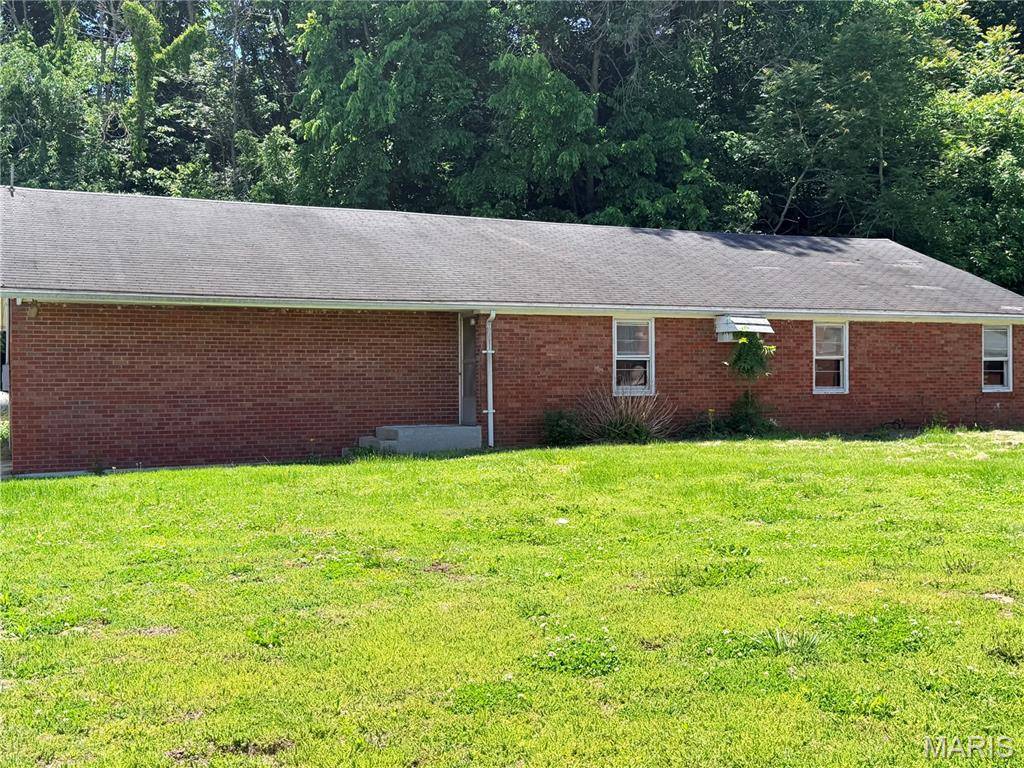 303 W Main Street, Hardin, IL 62047